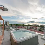 Aurea Attico Con Jacuzzi E Vista Mare Lignano *
