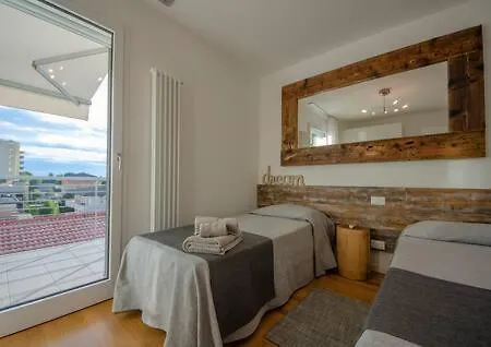 Aurea Attico Con Jacuzzi E Vista Mare Lignano Lignano Sabbiadoro