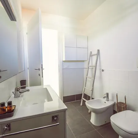 Апартаменты Aurea Attico Con Jacuzzi E Vista Mare Lignano Линьяно-Саббьядоро