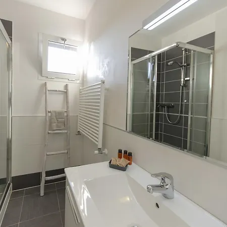 Aurea Attico Con Jacuzzi E Vista Mare Lignano