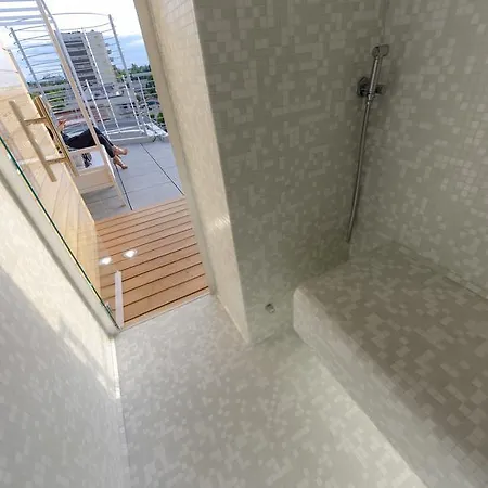 Apartamento Aurea Attico Con Jacuzzi E Vista Mare Lignano *