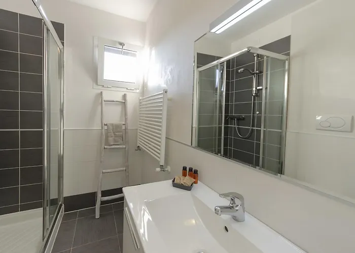 Aurea Attico Con Jacuzzi E Vista Mare Lignano