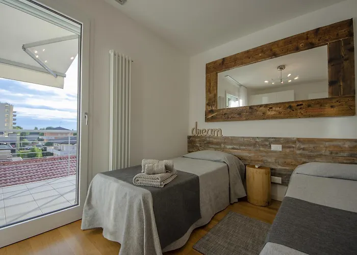 Apartament Aurea Attico Con Jacuzzi E Vista Mare Lignano